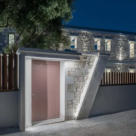 Apartamento Sky Birds - Holistic Escape Skinária